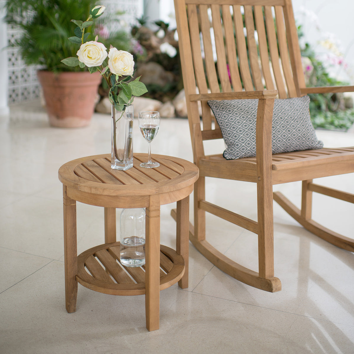 Side table store for rocking chair
