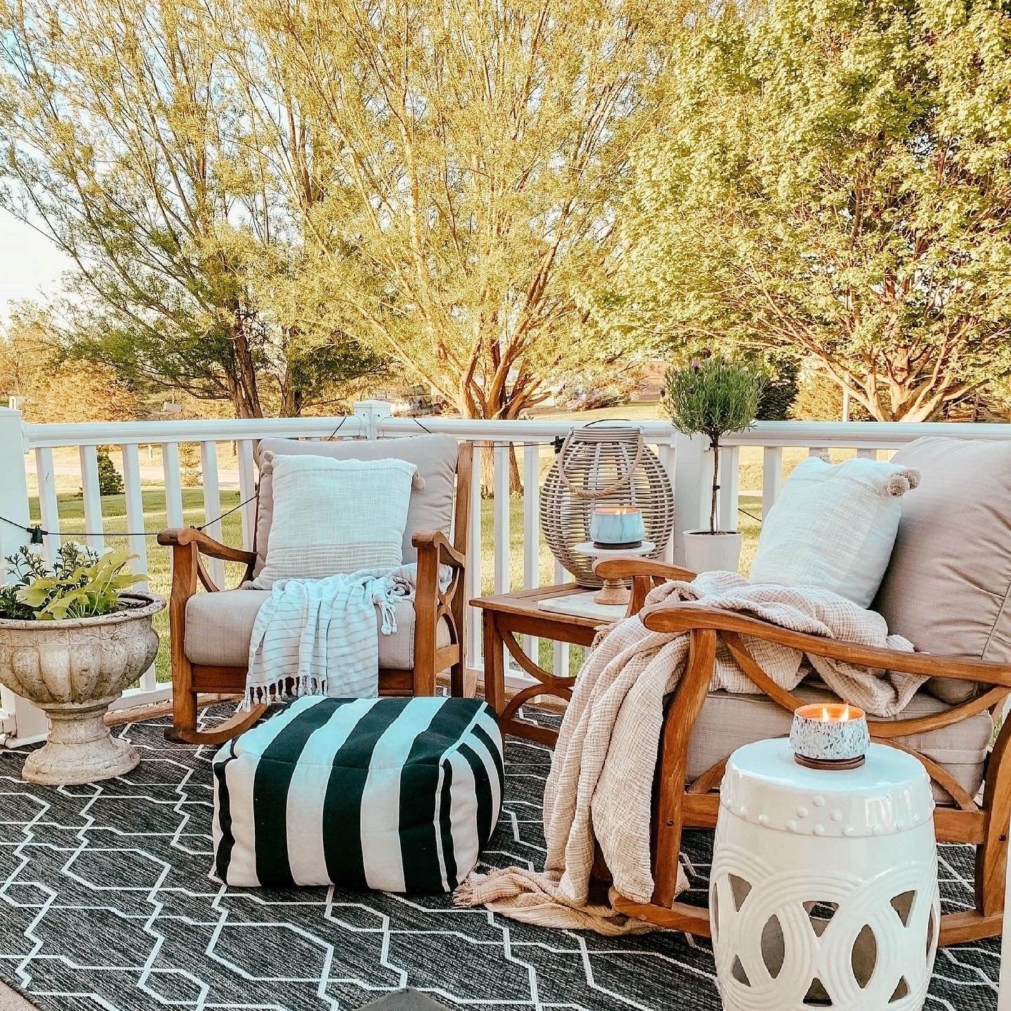From Arguments to Harmony: How Cambridge Casual Rocking Chairs Bring Couples (and Spaces) Together